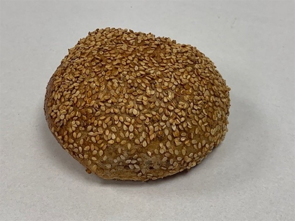 Zacht volkoren bol sesam